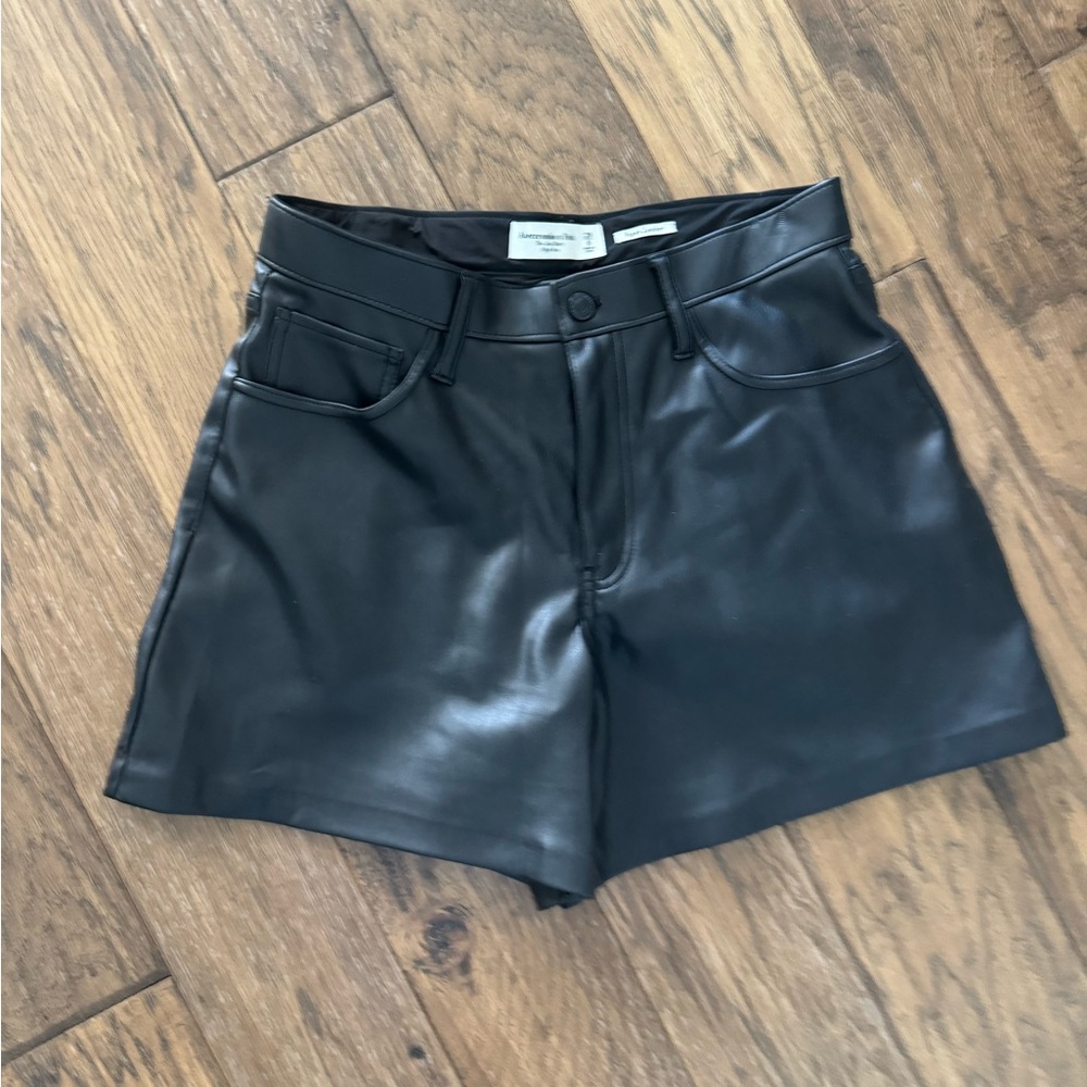 Abercrombie  Faux Leather Dad shorts